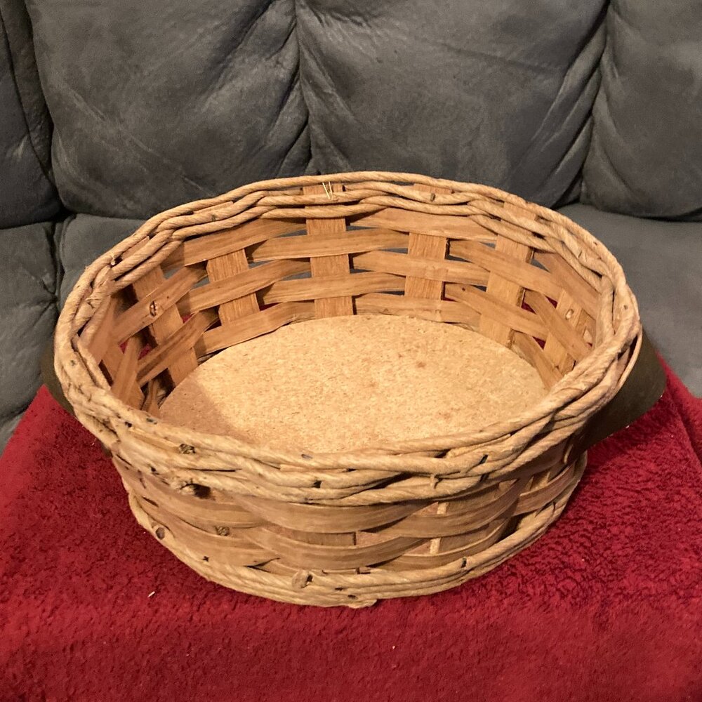 VTG 1990's Pyrex Trivet Woven Wicker Basket for 024.624.684 Pyrex dishes-VGUC